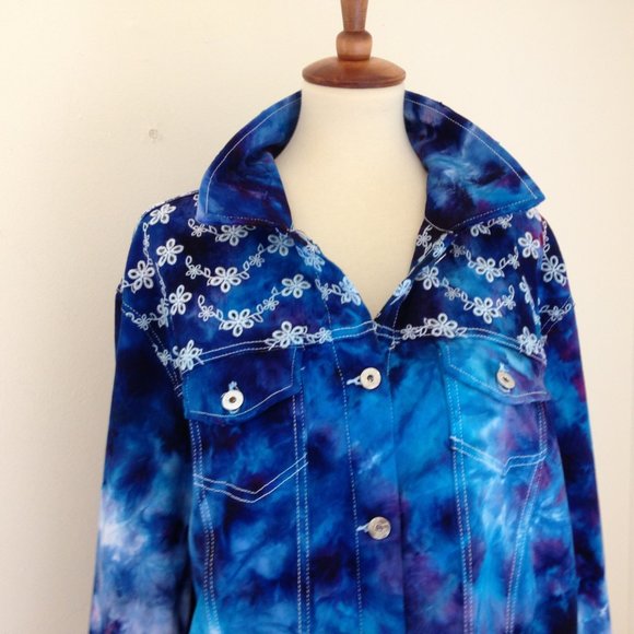 Tie Dye Jean Jacket ice dyed denim blues Handmade - Picture 2 of 16